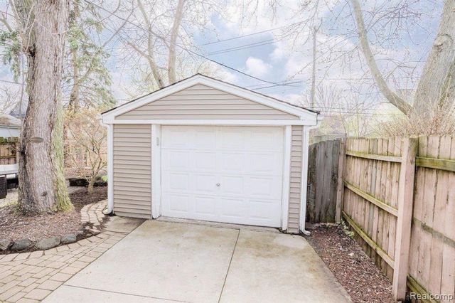 1844 Haynes Street, Birmingham, MI 48009