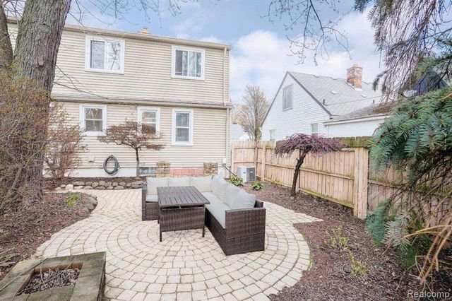 1844 Haynes Street, Birmingham, MI 48009