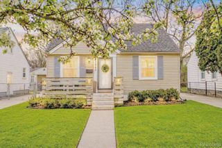 1844 Haynes Street, Birmingham, MI 48009