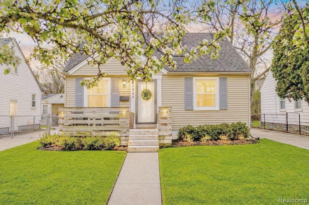 1844 Haynes Street, Birmingham, MI 48009