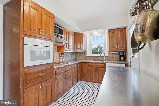 7791 SPRING AVE, Elkins Park, PA 19027