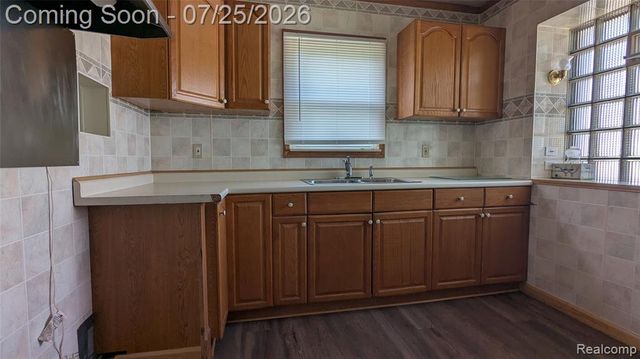 463 Raeburn Street, Pontiac, MI 48342
