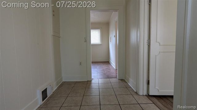 463 Raeburn Street, Pontiac, MI 48342