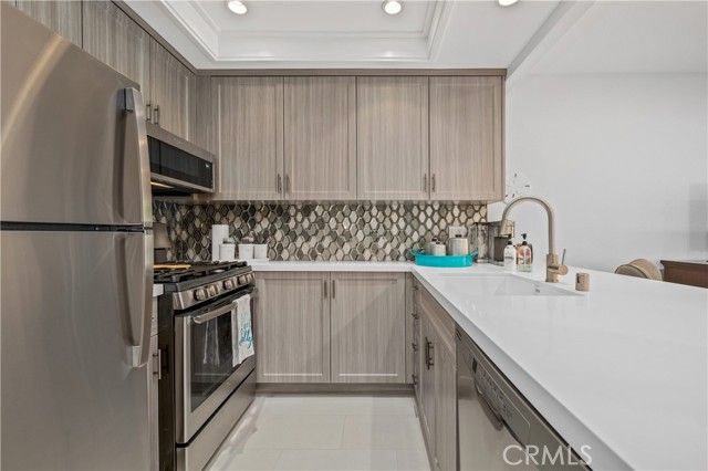 17082 Pacific Coast Highway 102, Huntington Beach, CA 92649