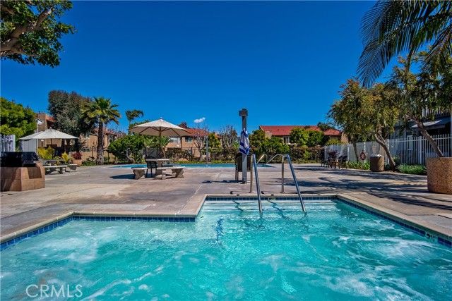 17082 Pacific Coast Highway 102, Huntington Beach, CA 92649