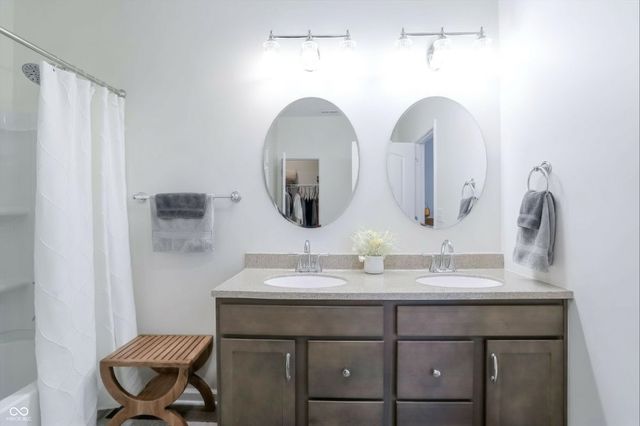 921 Sagittarius Avenue, Franklin, IN 46131