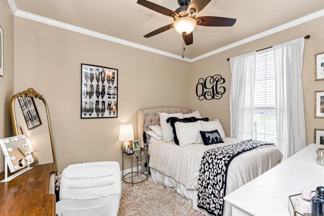 10152 Autumn Ct, Denham Springs, LA 70726