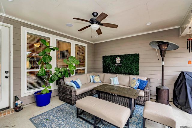 10152 Autumn Ct, Denham Springs, LA 70726