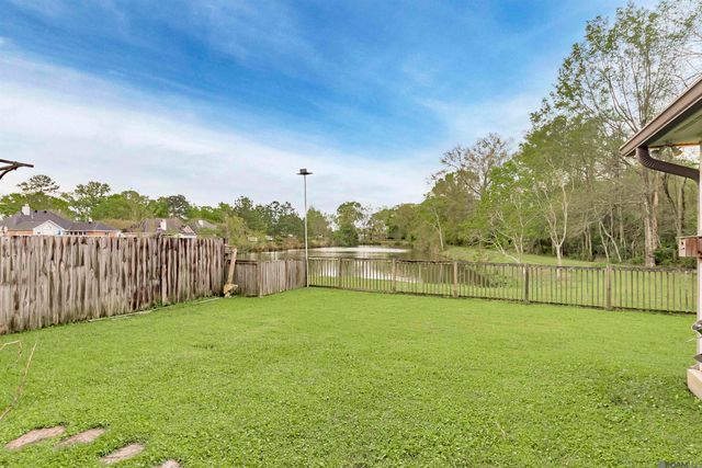 10152 Autumn Ct, Denham Springs, LA 70726