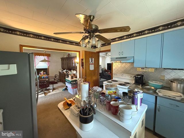 9 FOX ST, Berkeley Springs, WV 25411