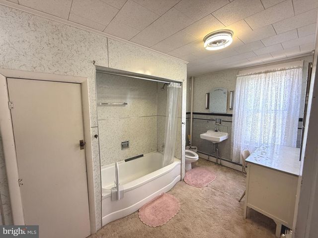 9 FOX ST, Berkeley Springs, WV 25411