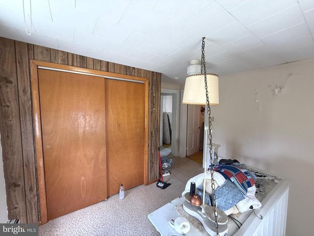 9 FOX ST, Berkeley Springs, WV 25411