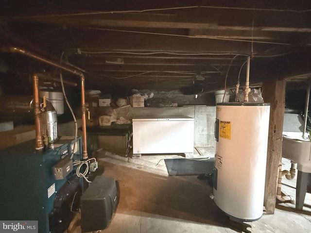 9 FOX ST, Berkeley Springs, WV 25411