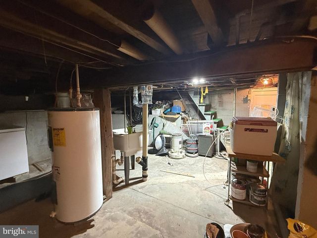 9 FOX ST, Berkeley Springs, WV 25411