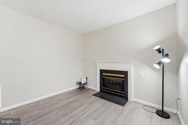 2500 DOWITCHER CT, Waldorf, MD 20601