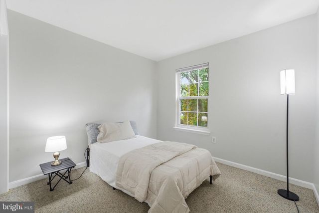 2500 DOWITCHER CT, Waldorf, MD 20601