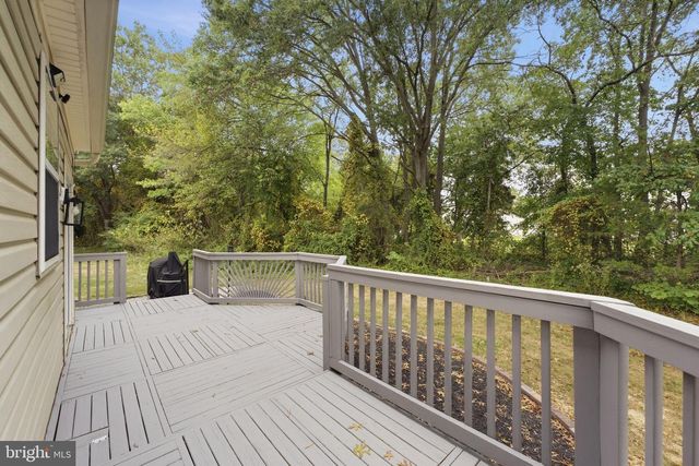 2500 DOWITCHER CT, Waldorf, MD 20601