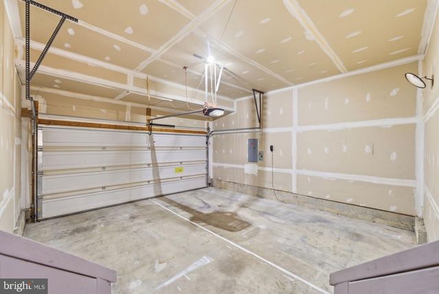 2500 DOWITCHER CT, Waldorf, MD 20601