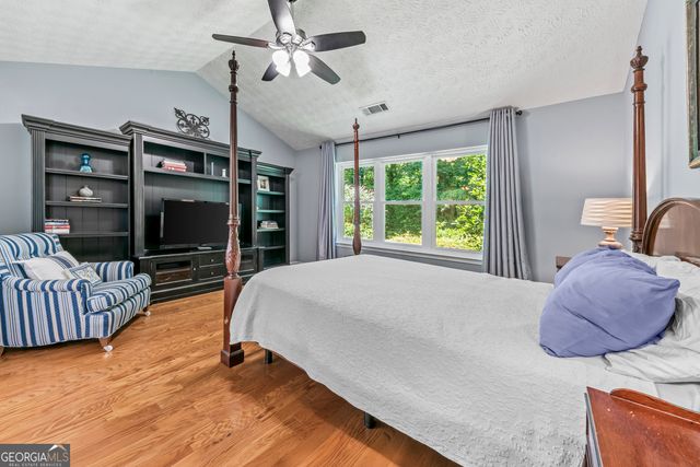 4652 Devencrest Lane, Buford, GA 30519
