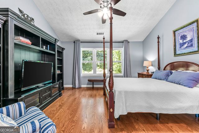 4652 Devencrest Lane, Buford, GA 30519