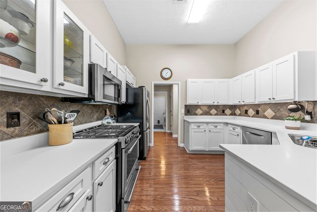 4652 Devencrest Lane, Buford, GA 30519