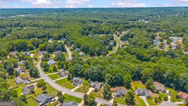 4652 Devencrest Lane, Buford, GA 30519