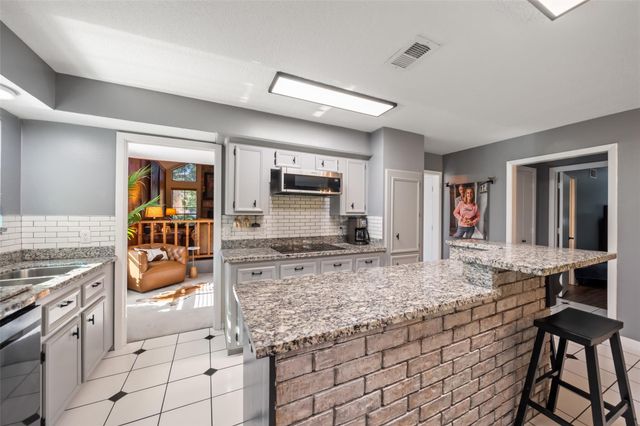 15042 River Park Drive, Houston, TX 77070