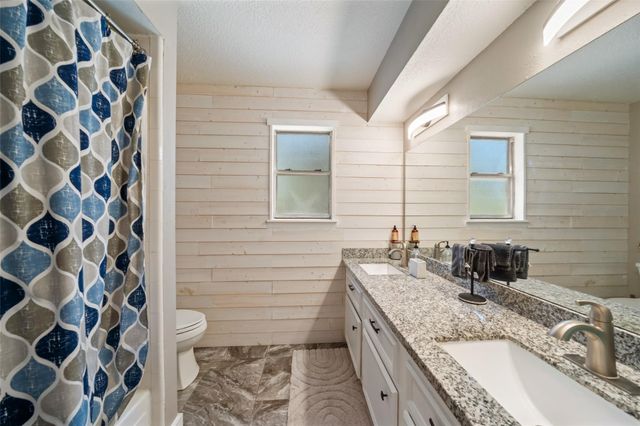 15042 River Park Drive, Houston, TX 77070