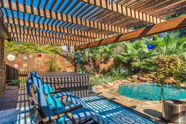 15042 River Park Drive, Houston, TX 77070