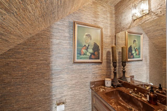 15042 River Park Drive, Houston, TX 77070