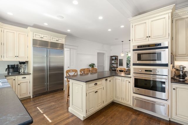 33 Everett Street, Concord, MA 01742