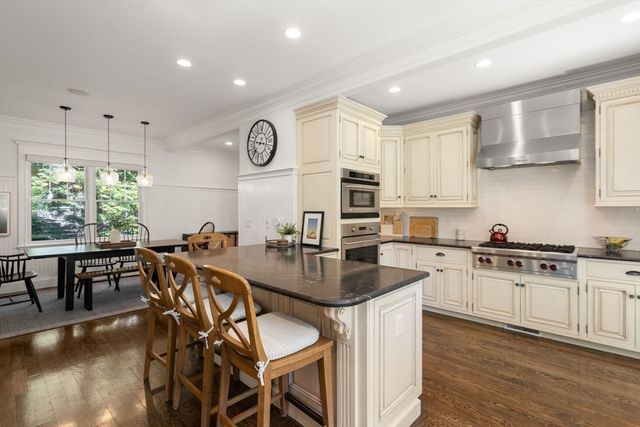 33 Everett Street, Concord, MA 01742