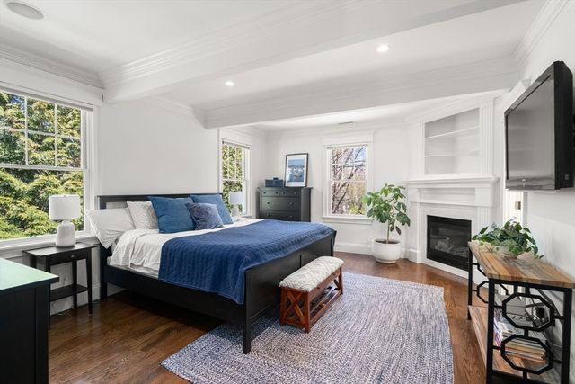 33 Everett Street, Concord, MA 01742