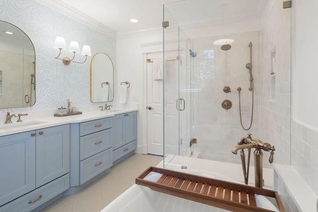 33 Everett Street, Concord, MA 01742