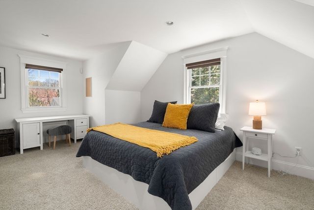 33 Everett Street, Concord, MA 01742