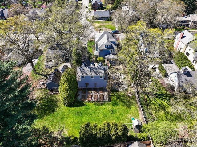 33 Everett Street, Concord, MA 01742