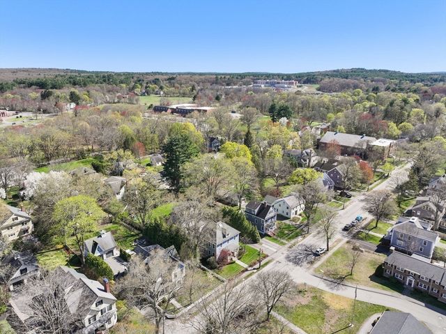 33 Everett Street, Concord, MA 01742