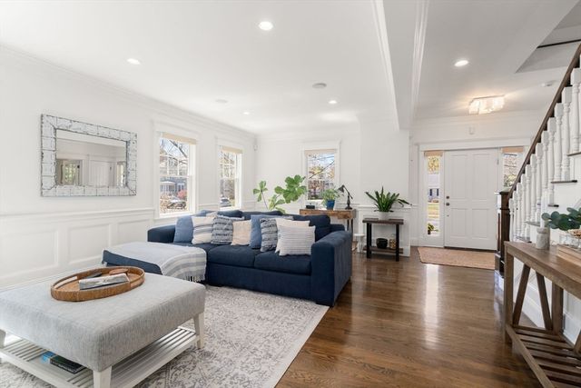 33 Everett Street, Concord, MA 01742