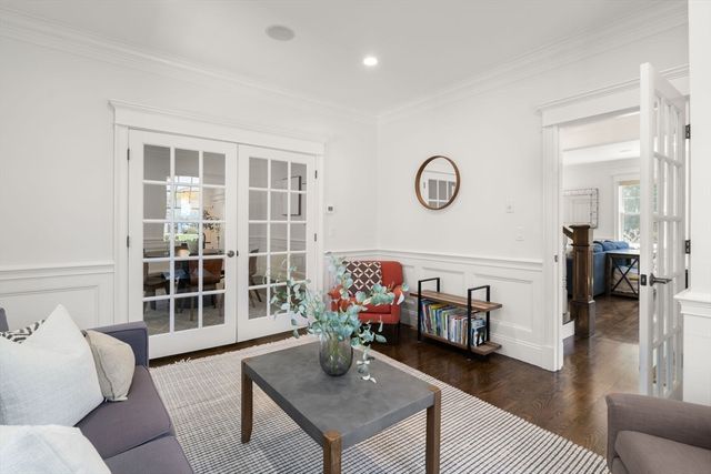 33 Everett Street, Concord, MA 01742