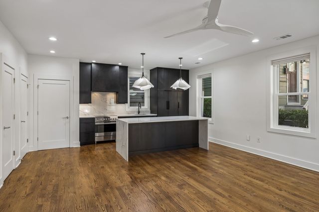 403 Van Buren St, Nashville, TN 37208