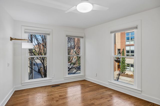 403 Van Buren St, Nashville, TN 37208