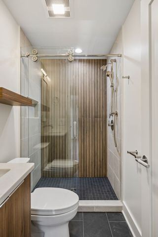 403 Van Buren St, Nashville, TN 37208