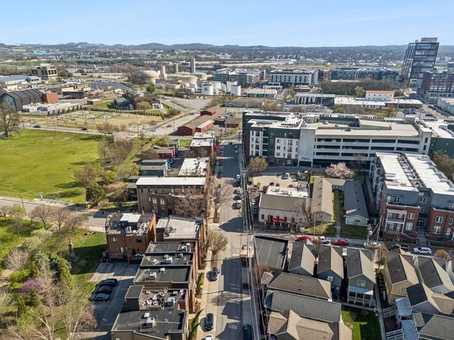 403 Van Buren St, Nashville, TN 37208