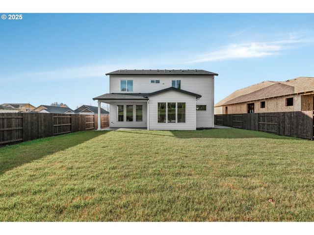 141 Se 24TH Ave, La Center, WA 98629