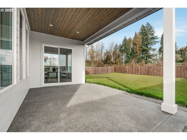 141 Se 24TH Ave, La Center, WA 98629