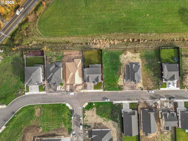 141 Se 24TH Ave, La Center, WA 98629