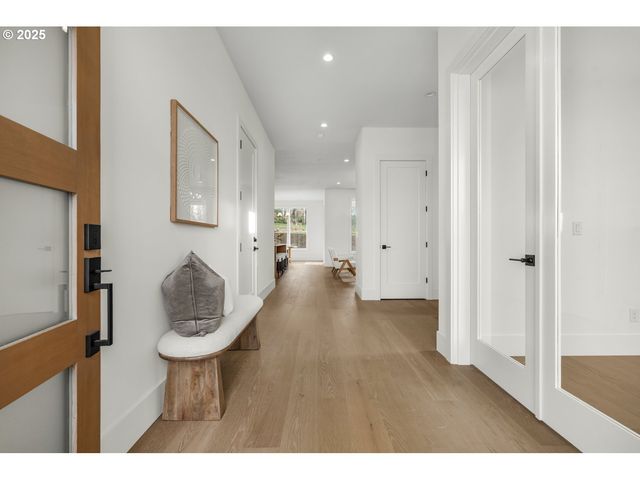 141 Se 24TH Ave, La Center, WA 98629