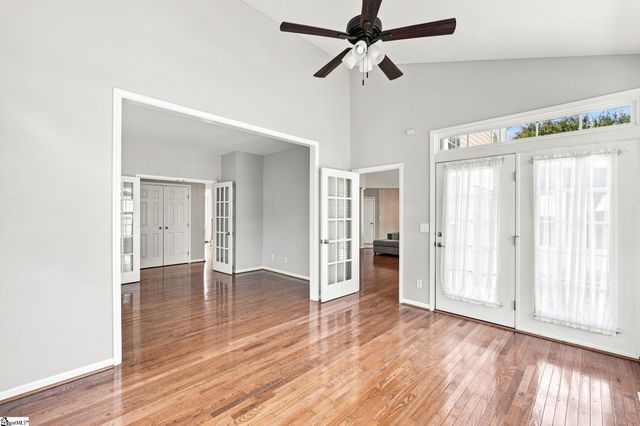2 Noble Oaks Lane, Simpsonville, SC 29681