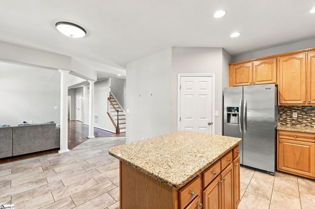 2 Noble Oaks Lane, Simpsonville, SC 29681