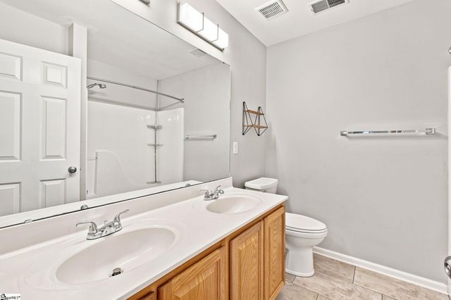 2 Noble Oaks Lane, Simpsonville, SC 29681